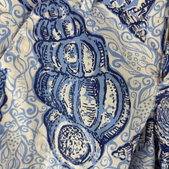 Lilly Pulitzer Callahan Blue Shell Print Shorts Size 2 - Picture 6 of 6